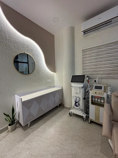 ARKA Clinic marketing banner