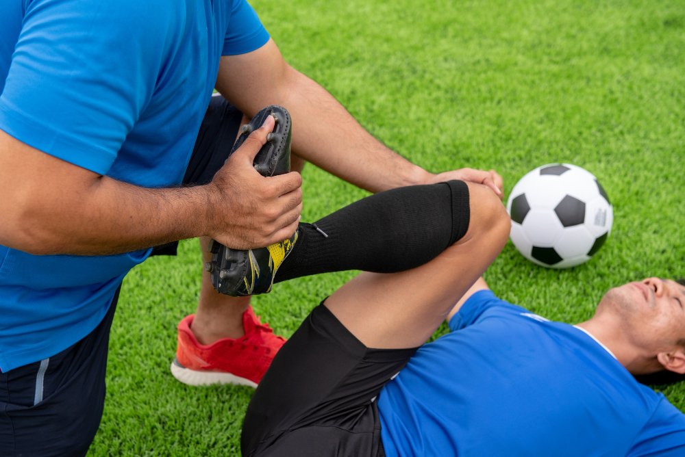 Sports injury treatment by Dr. Shubhanshu Gupta