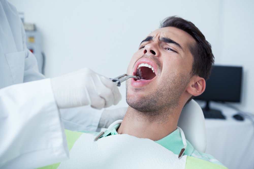 Tooth extraction and oral surgery at ARKA Clinic